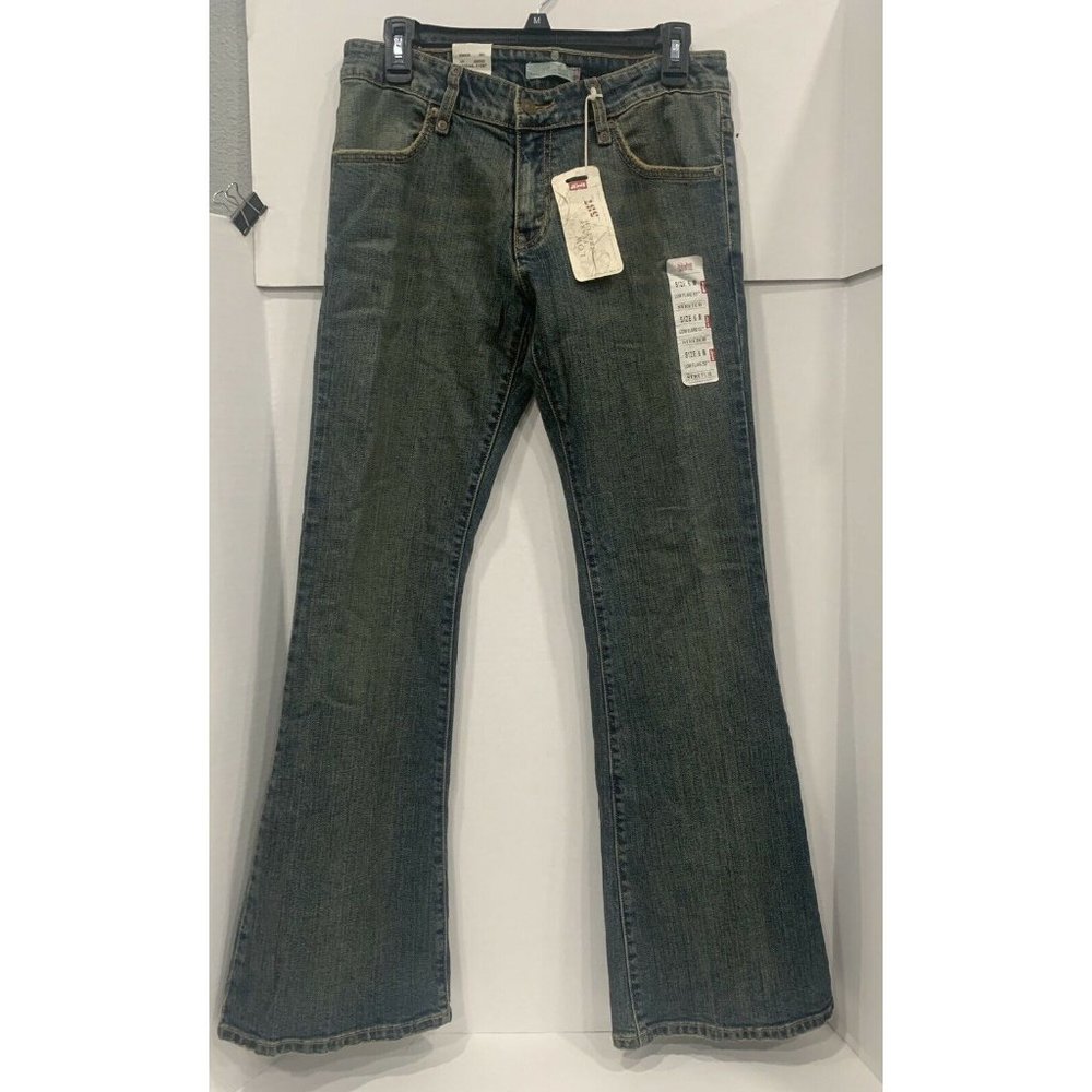 NWT Levi's 537  Women's Jean's 6M Low Flare #10